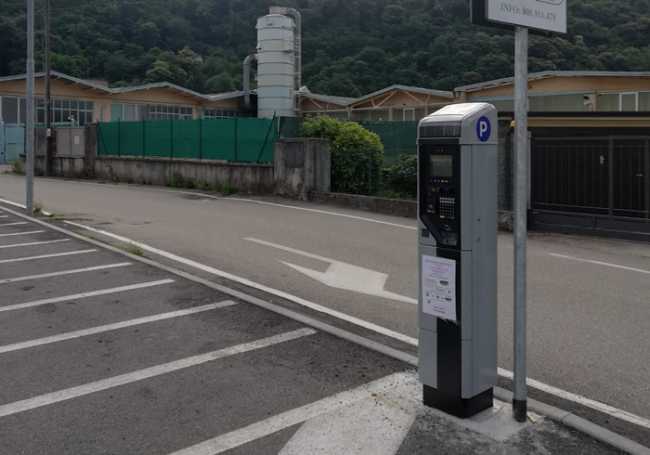 Pettenasco parcheggi pagamento