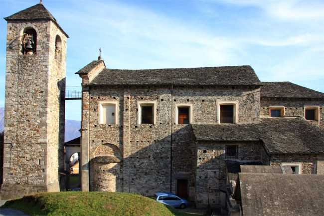 QuarnaSopra parrocchiale