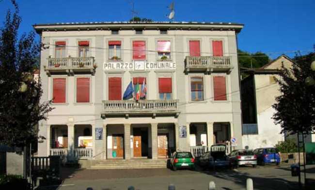 Quarna Sopra piazza