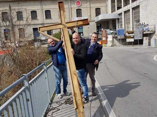 croce ponte antico