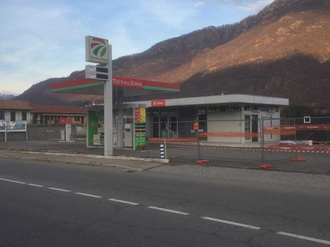 distributori benzina