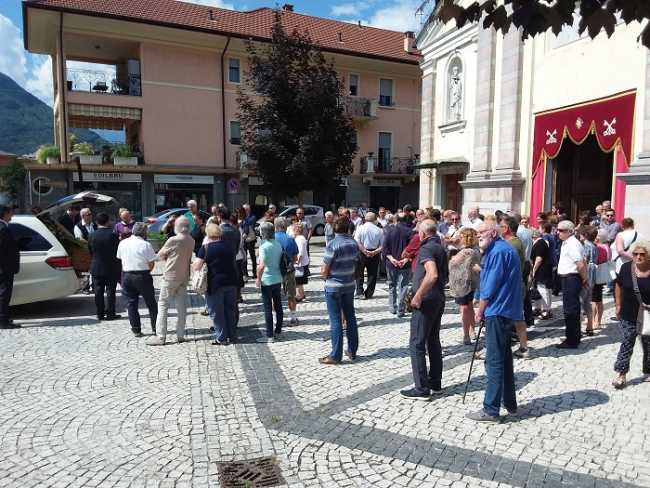 funerale nando nolli