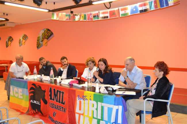 immigrazione omegna incontro