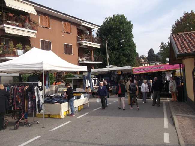 mercato omegna