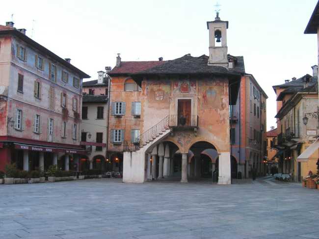 orta piazza motta
