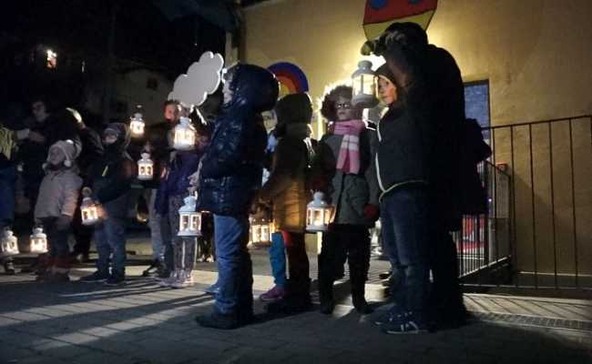 passeggiata a lume di lanterna