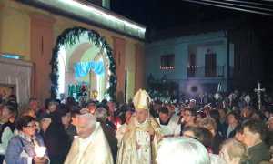 piana fornero processione 17 vescovo lumini 4