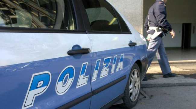 polizia dice 15