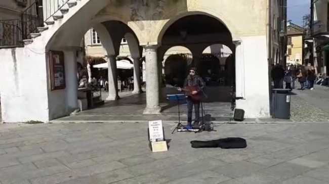 silenzio per la pace Orta