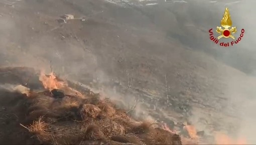Ancora focolai nell'incendio della Val Mastallone