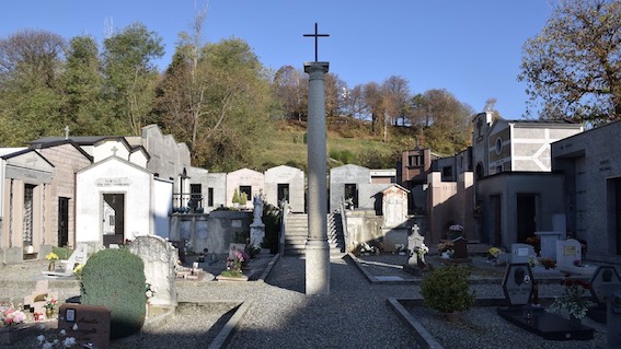 foto bugnate cimitero