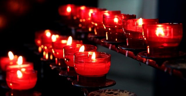Lutto candele chiesa