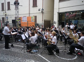 bandaOmegna270
